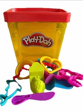Kids Play-Doh 2014 Hasbro Toy Box Storage Bucket Animal Fruit Shape Accesories